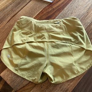 Lululemon Speed Up Shorts MR Short 4”